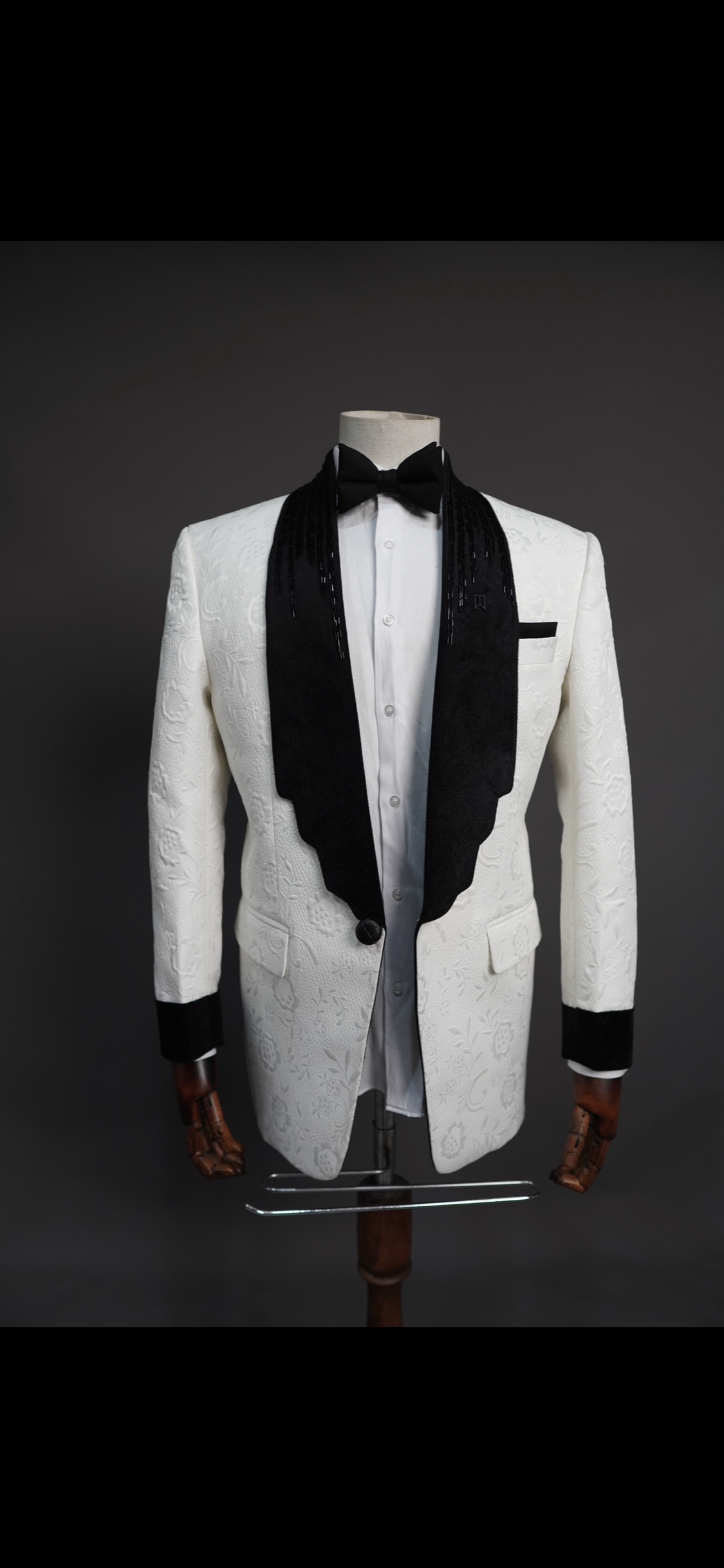 Ivory Jacquard Raindrop two piece Tuxedo